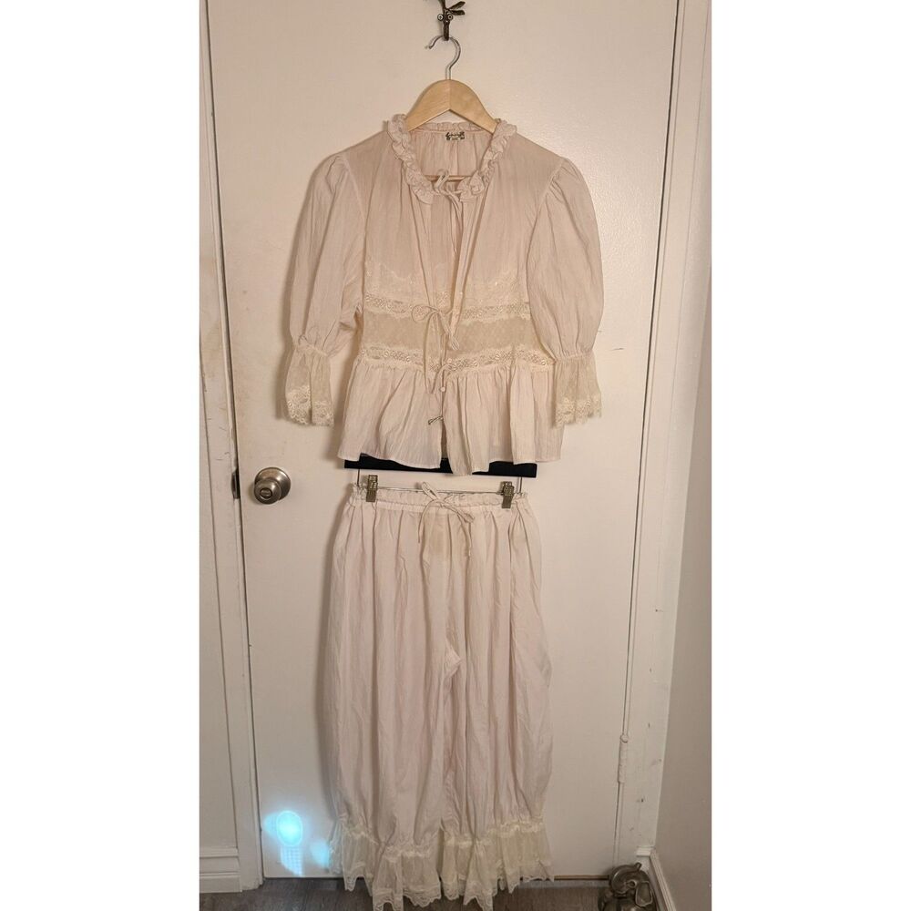 Intimately Free People Ivory Lace Puff Sleeve Top & Bloomer Pantaloon Set S